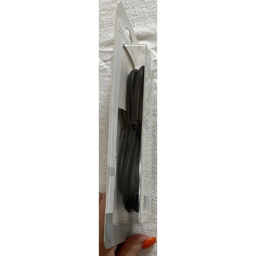 Ativa 6ft High Speed HDMI‎ Cable 4K Ultra HD 3D Compatible Video Audio